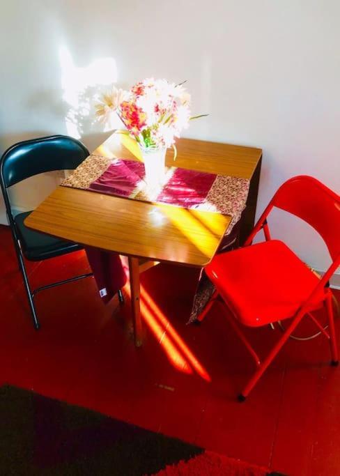 Carpe Diem Rooms Flat Near Zone 1 Londra Dış mekan fotoğraf